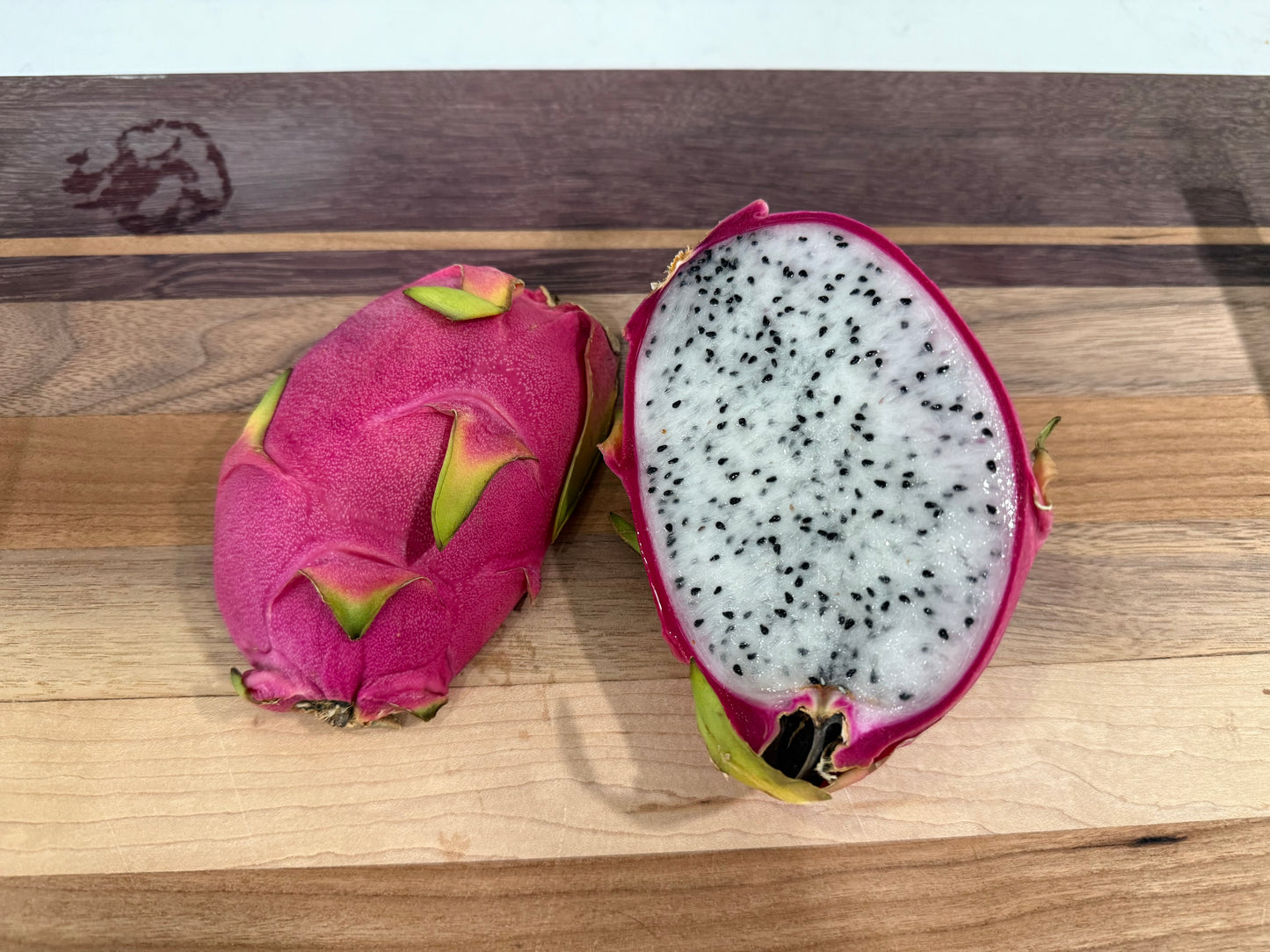 Mexicana Dragon Fruit Live cutting