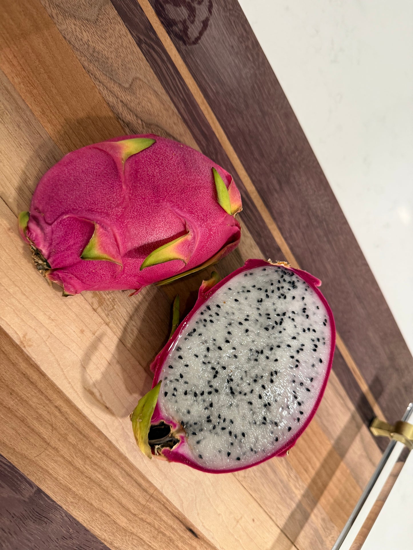 Mexicana Dragon Fruit Live cutting