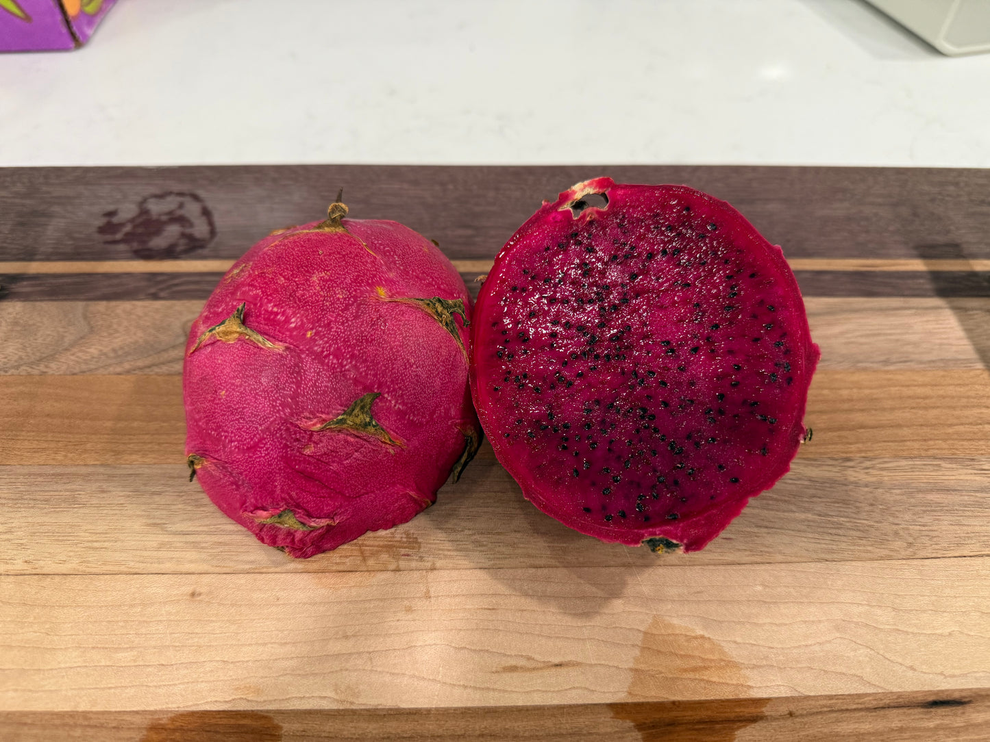 Country Roads dragon fruit live cutting