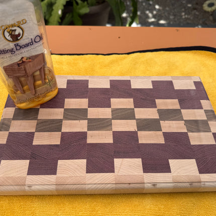 Premium End‑Grain Cutting Board — Handmade Hardwood Mosaic