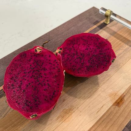 Country Roads dragon fruit live cutting