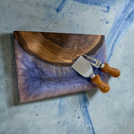 ✨ Premium Epoxy Resin & Black Walnut Charcuterie Board (11” × 7” × 1⅛”)