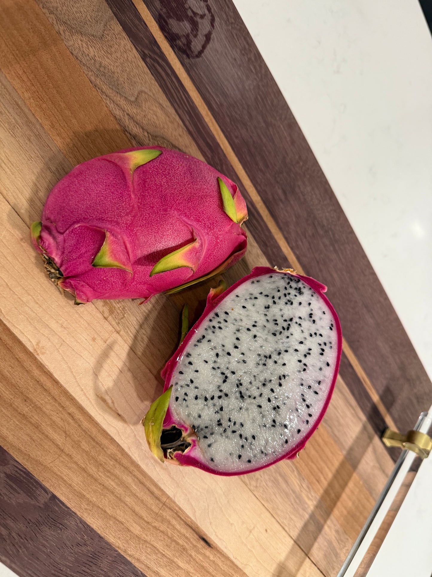 Mexicana Dragon Fruit Live cutting