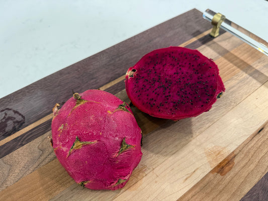 Country Roads dragon fruit live cutting