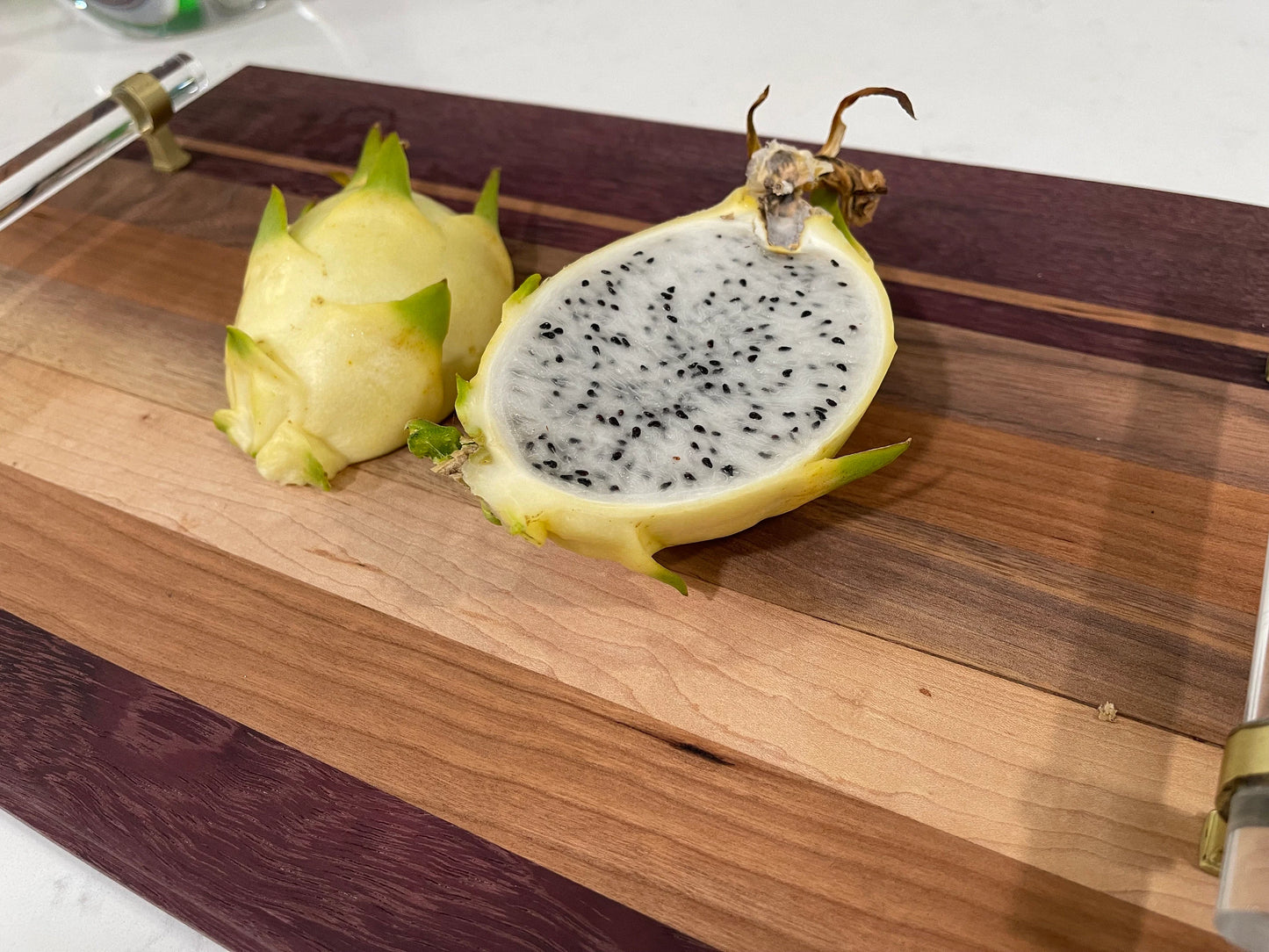 ISIS  Gold / Australian Gold dragon fruit cutting (12" or longer)
