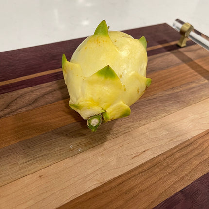 ISIS  Gold / Australian Gold dragon fruit cutting (12" or longer)