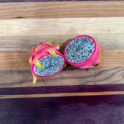 Maui Dragon Dragon Fruit live cuttings 12" long